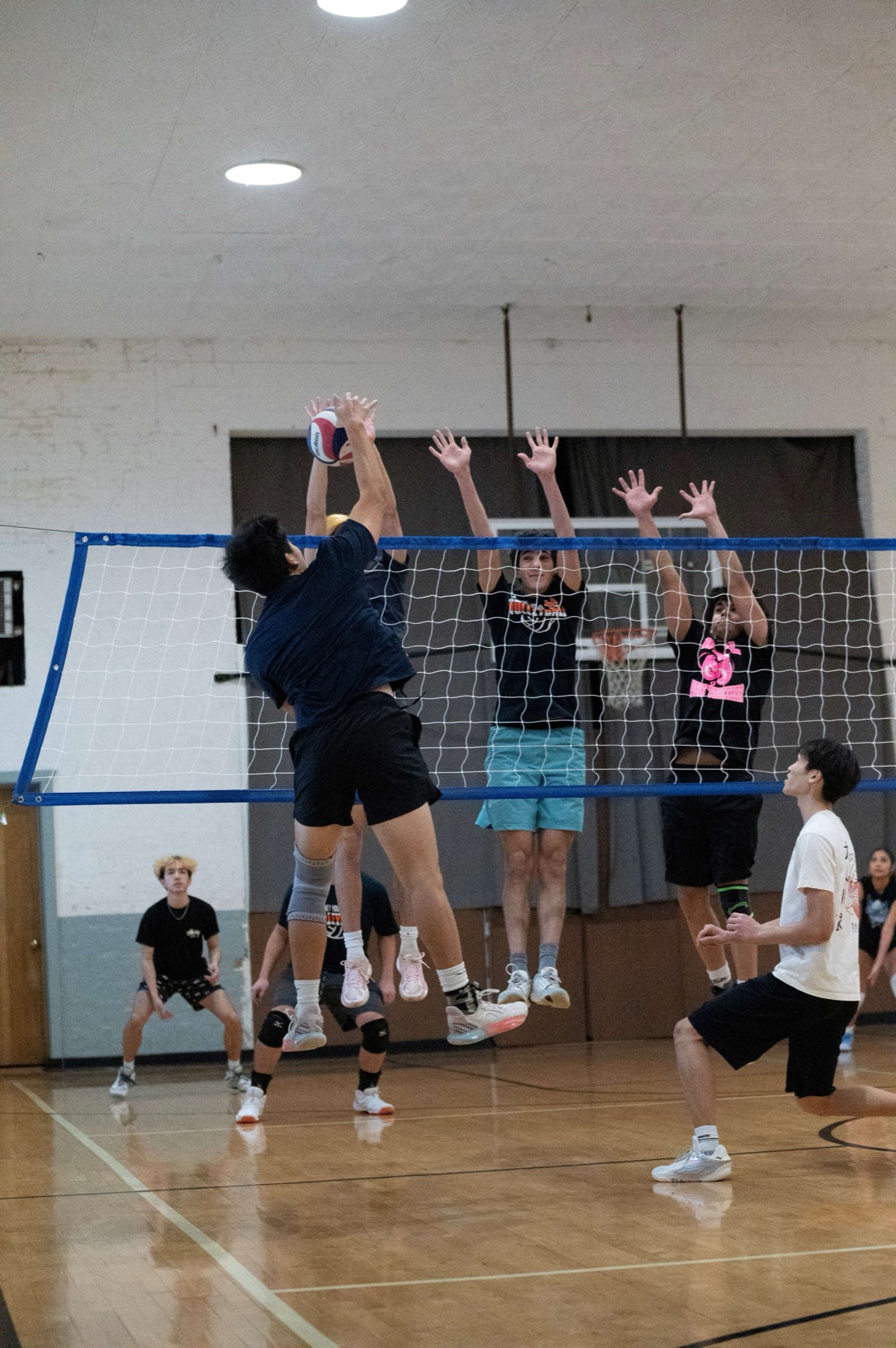Gau Lung youth hitting
